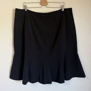 Lane Bryant Black Pleated Knee Length Stretch Swing Skirt Size 20 Career Wear